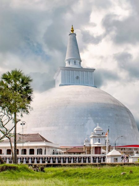 Anuradhapura ruwanweli maha stupa